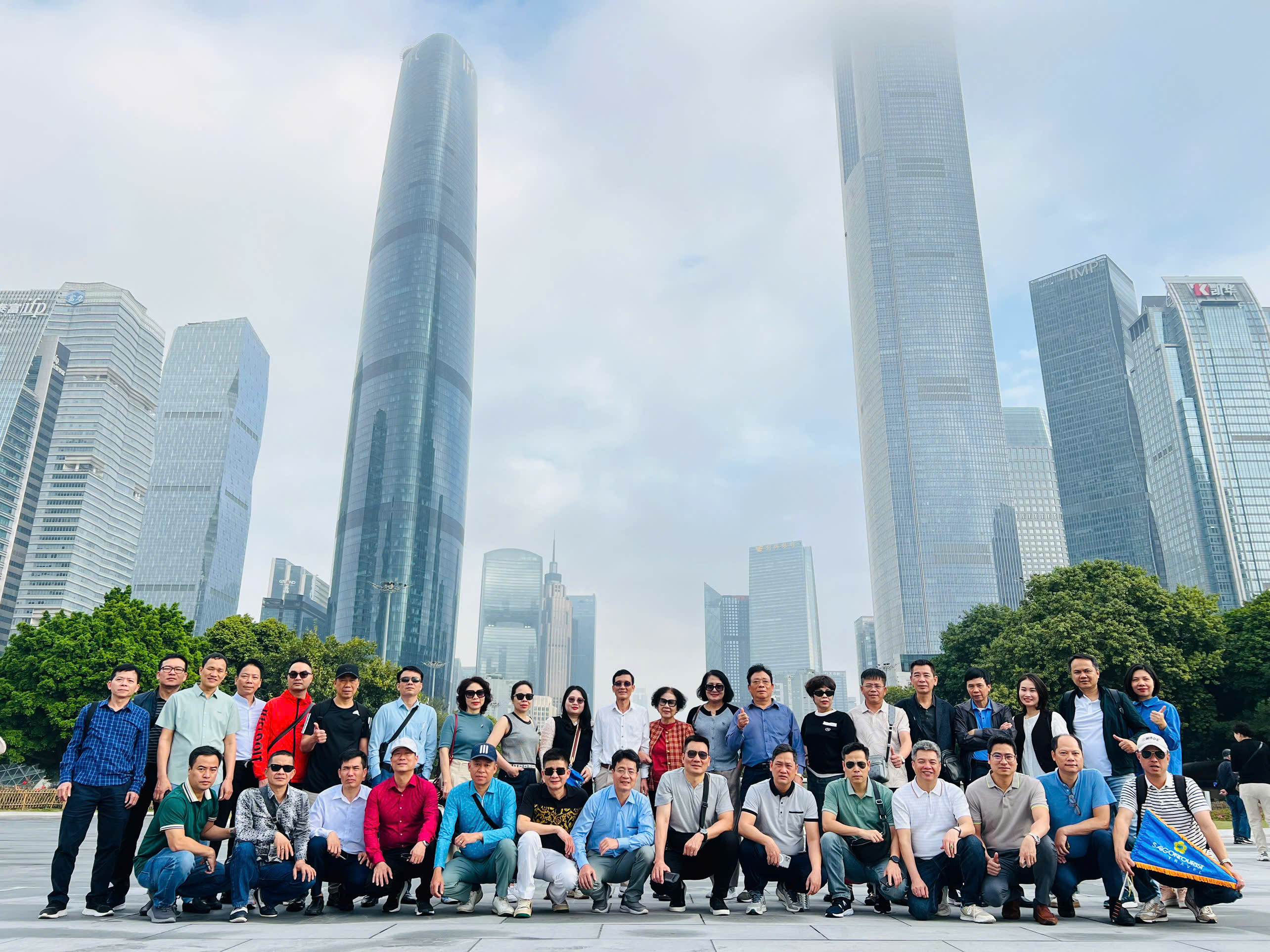 CÔNG TY HCDC TỔ CHỨC CHUYẾN THĂM QUAN, HỌC TẬP TẠI NƯỚC NGOÀI CHO CÁN BỘ NHÂN VIÊN ĐẦU NĂM 2025