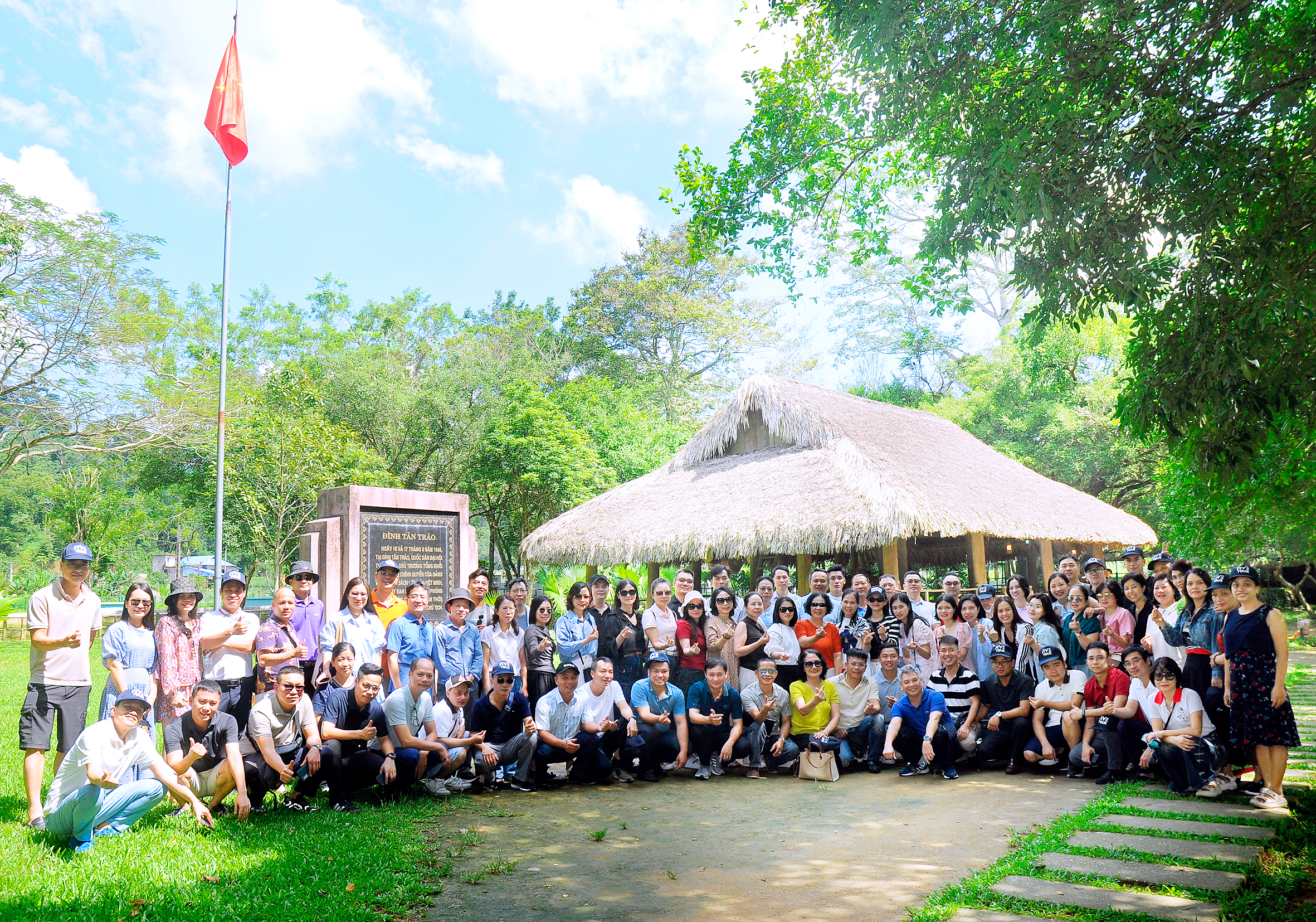 Công đoàn HCDC tổ chức thăm quan du lịch cho CBNV nhân dịp Ngày Phụ nữ Việt Nam 20/10/2025